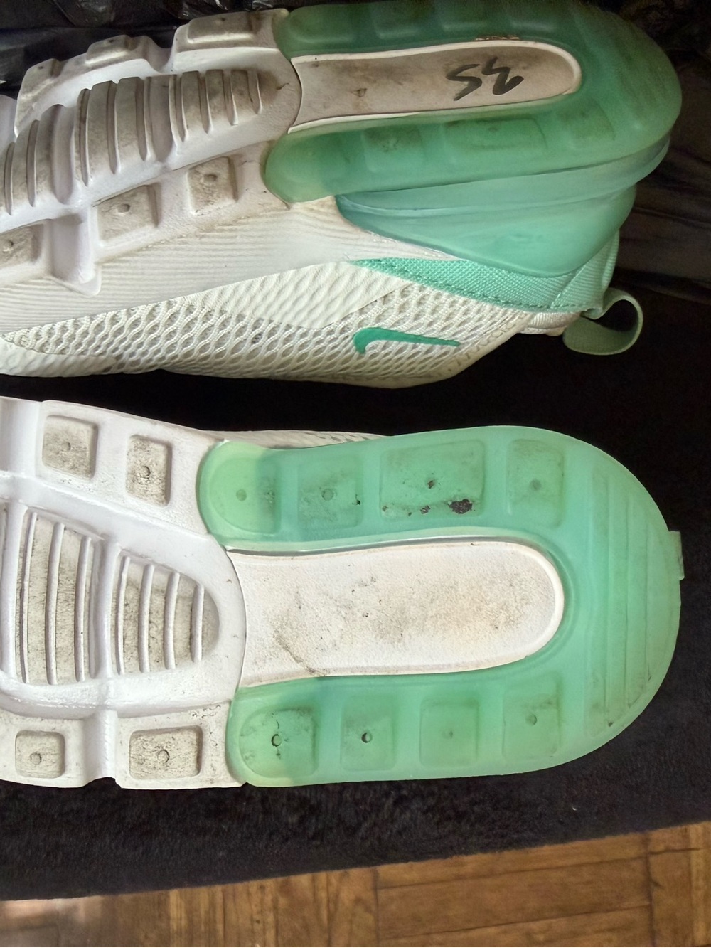 Nike - Picture 6 of 6